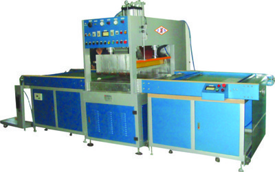 PVC軟線折盒壓痕機(jī)/膠盒模切機(jī)/全自動機(jī)械上料_包裝機(jī)械欄目